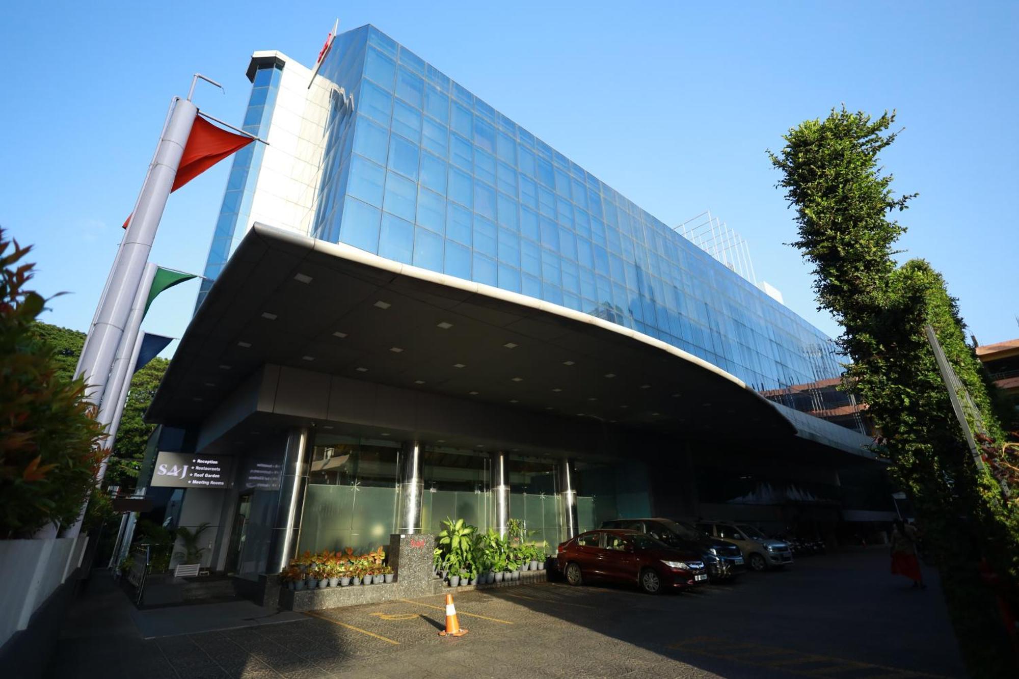 Saj Luciya -A Classified 4 Star Hotel Thiruvananthapuram Εξωτερικό φωτογραφία